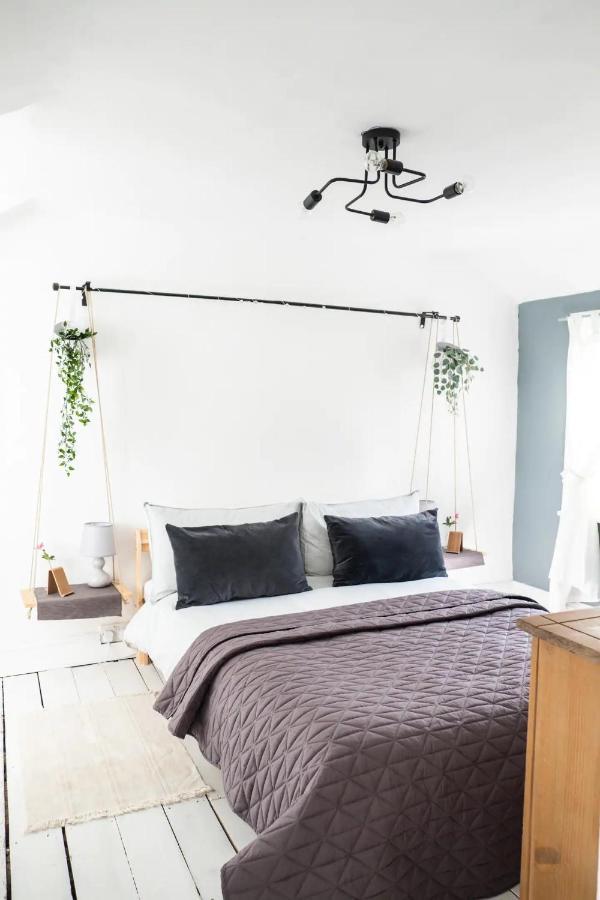 Апартаменты Cute Self Catering Flat In The Brecon Beacons Крикхауэлл Экстерьер фото
